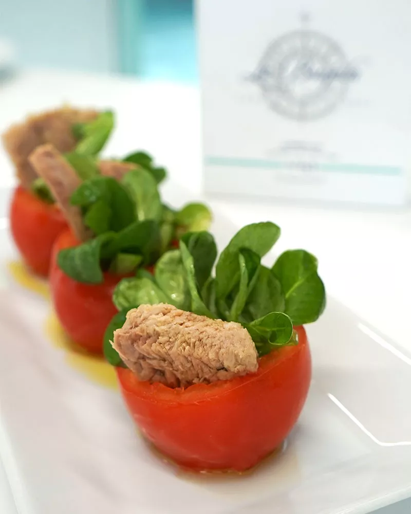 La Brujula Suprema de Ventresca de Atun Claro en Aceite de Oliva 110gr, emplatado