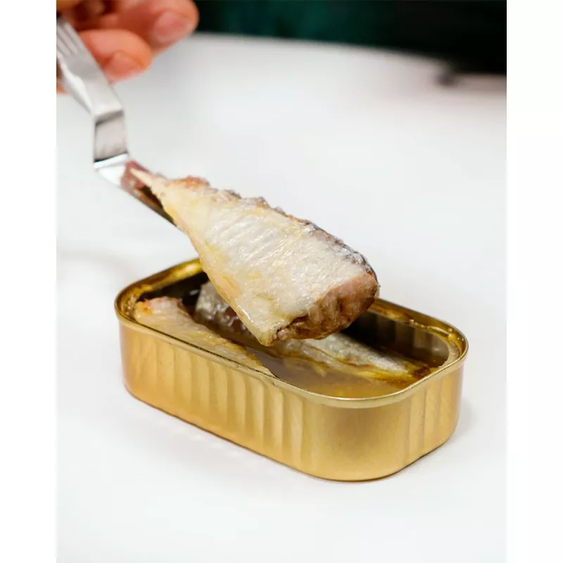 La Brújula Sardinas en Aceite de Oliva 3 4 piezas, emplatado
