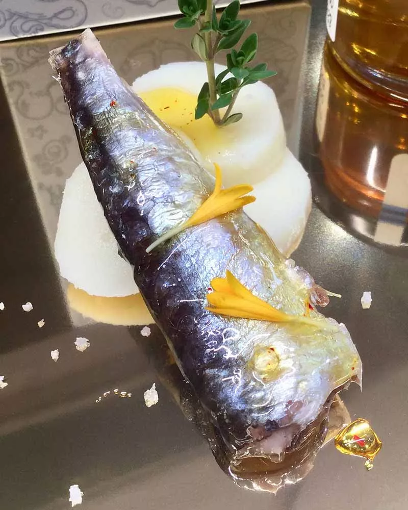 Ramon Pena Sardinas en Aceite de Oliva 16 20 piezas, emplatado